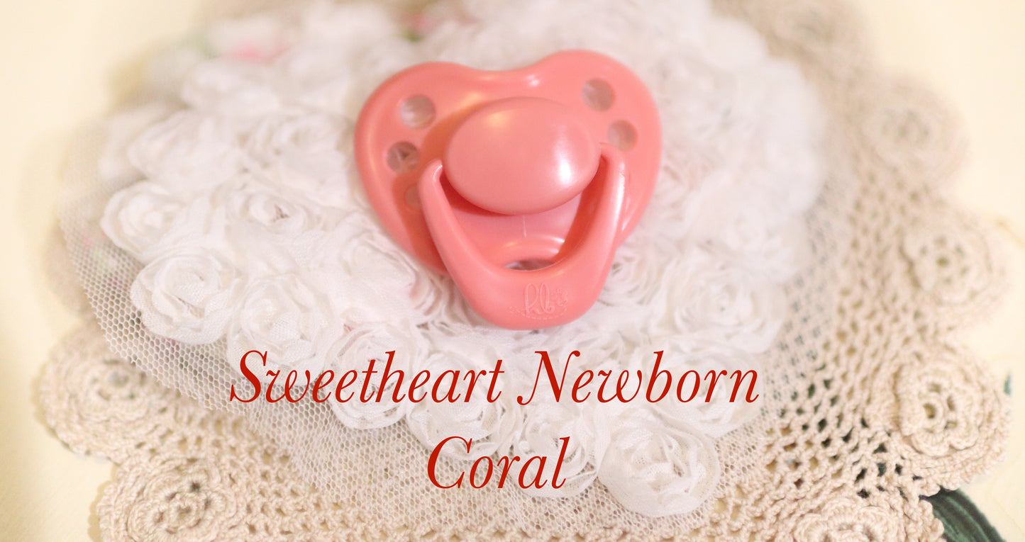 Honeybug Sweetheart Design Magnetic Dummy Coral (Newborn size)
