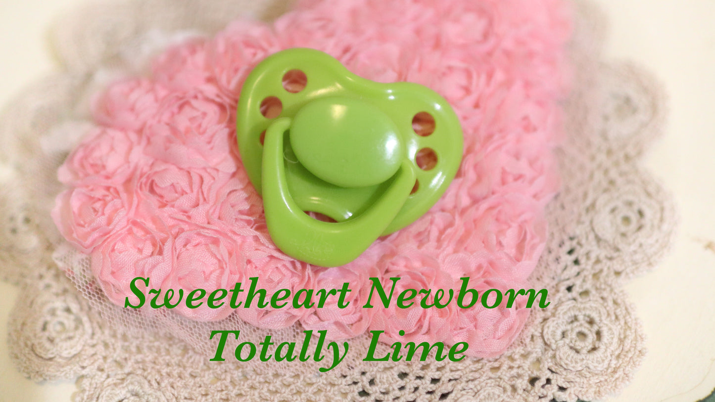 Honeybug Sweetheart Design Magnetic Dummy Totally Lime (Newborn size)