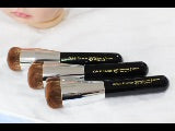 Kabuki Pouncer Brush