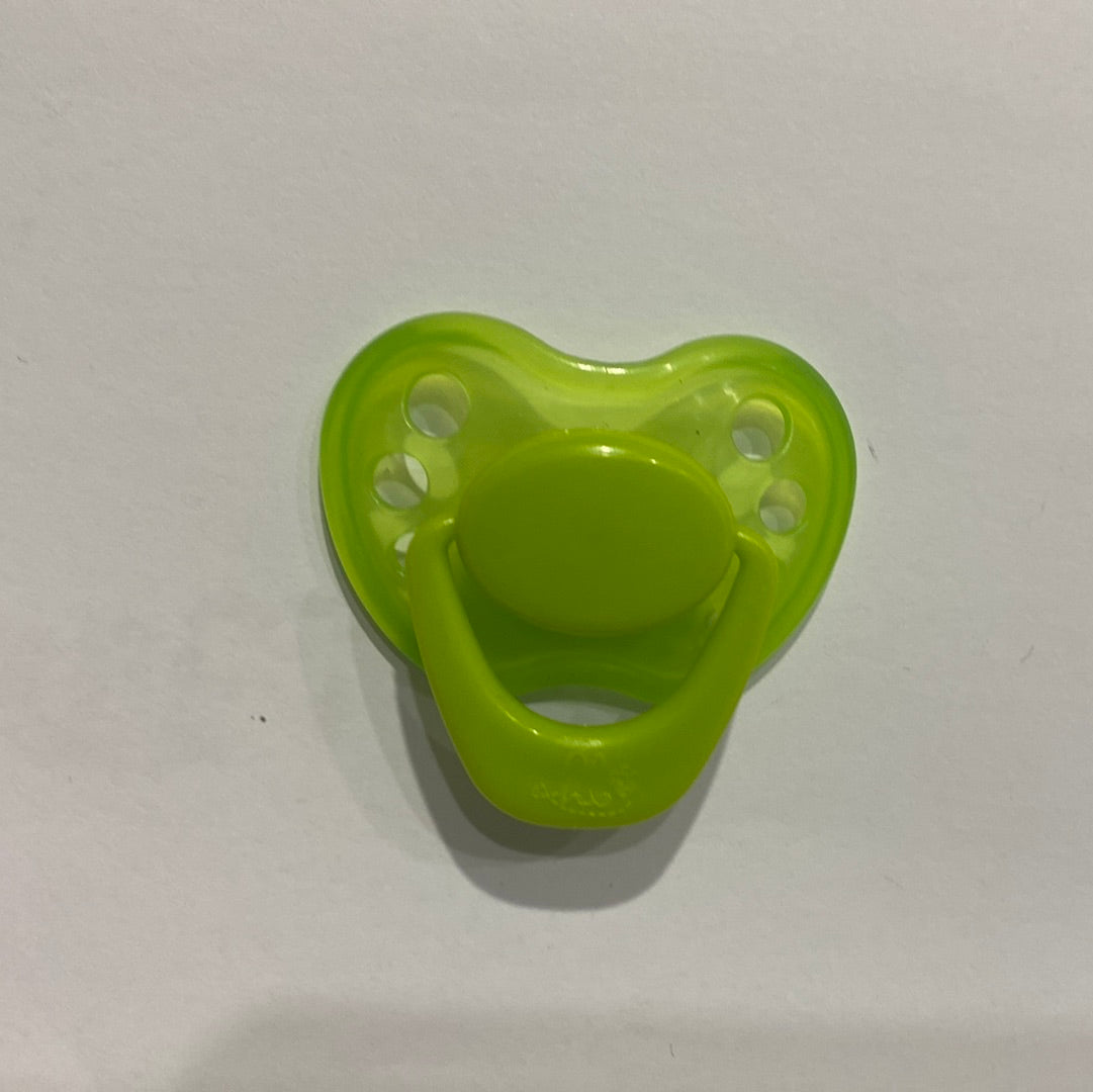 Honeybug Sweetheart Design Magnetic Dummy Greenie (Newborn size)
