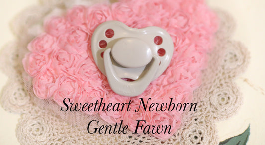 Honeybug Sweetheart Design Magnetic Dummy Gentle Fawn (Newborn size)