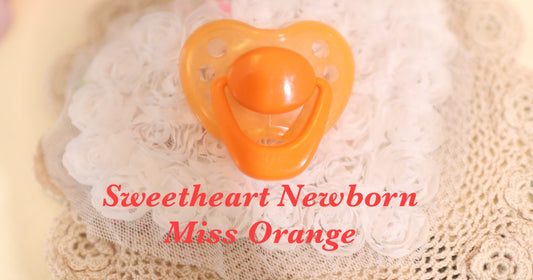 Honeybug Sweetheart Design Magnetic Dummy Miss Orange (Newborn size)