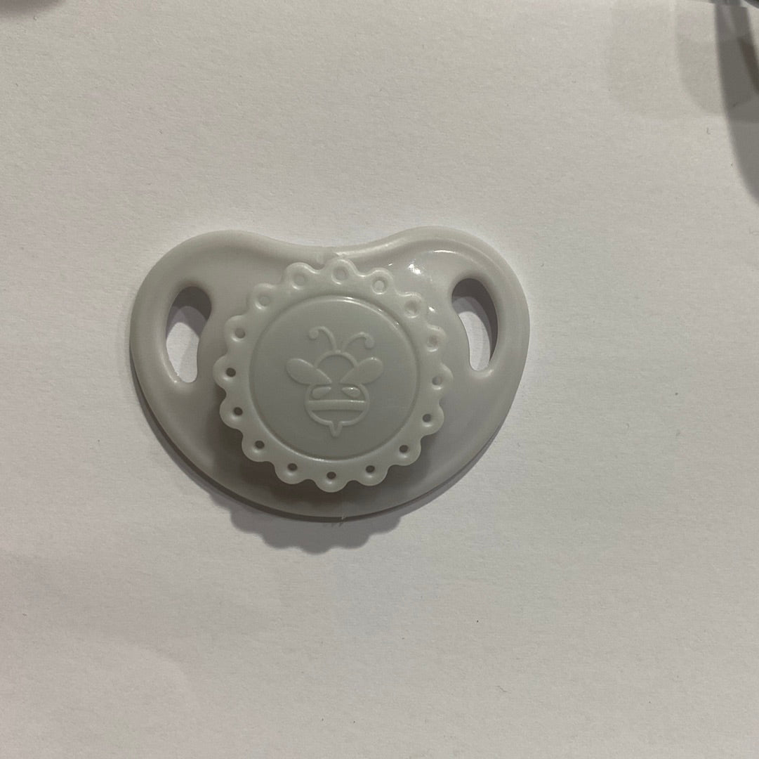 Honeybug Precious Vintage (Newborn size) Design Magnetic Dummy Silver Cloud Reborn Baby
